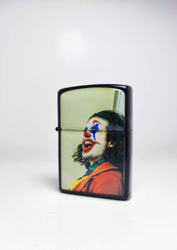 فندک طرح زیپو جوکر رنگ مشکی بدنه فلزی