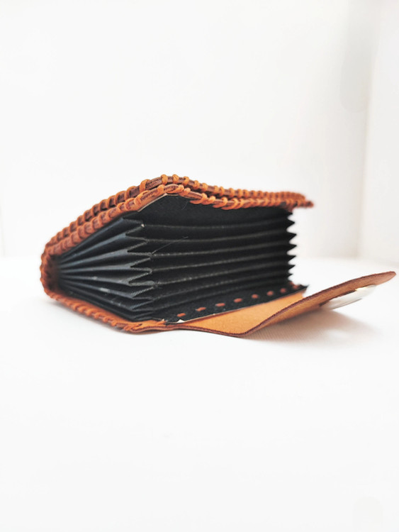 جاکارتی چرمی دستدوز مدل آکاردئونی ظرفیت ۱۰ کارت