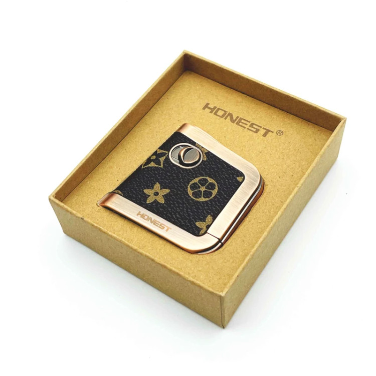 فندک بنزینی اتومات هانست طرح کیف چرم