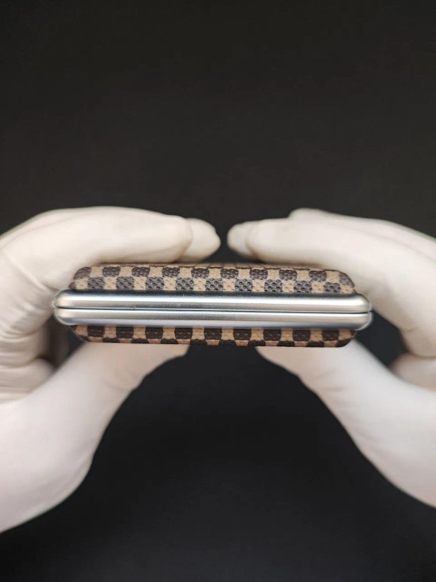 جا سیگاری چرمی گوپای (Guipai) چهار خانه ریز طرح damier ebene