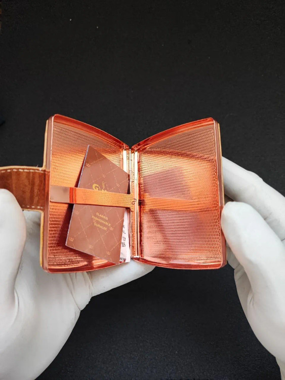 جاسیگاری چرمی Guipai رنگ کرم طرح چهارخانه – کد TH02