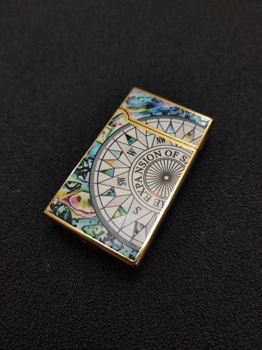 فندک گازی دو شعله برند لایتر طرح قطب نما