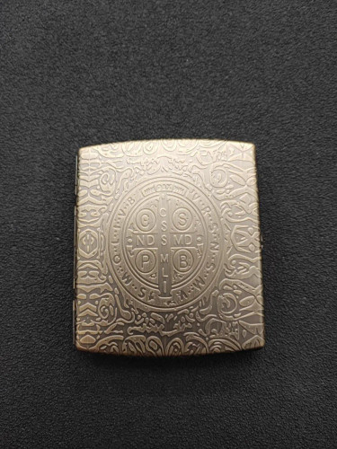 جا سیگاری گوپای بدنه برنجی طرح کنستانتین