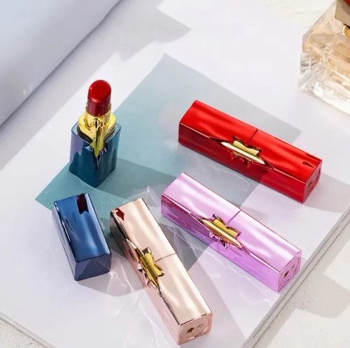 فندک گازی برند لایتر طرح رژ لب