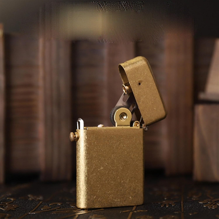 فندک بنزینی زرو پرمیوم دیزاین رنگ طلایی مات اورجینال