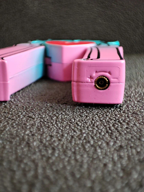 فندک فانتزی گازی برند لایتر طرح love is