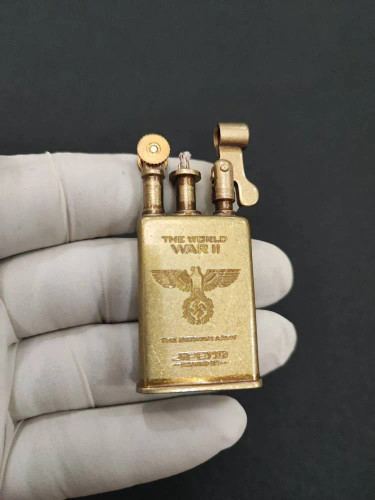 فندک بنزینی برند jifeng وارنینگ دیزاین با جعبه فلزی رنگ طلایی