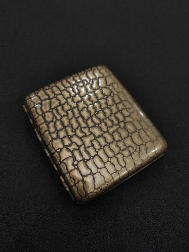 جا سیگاری برند گوپای بدنه برنجی طرح پوست ماری برجسته