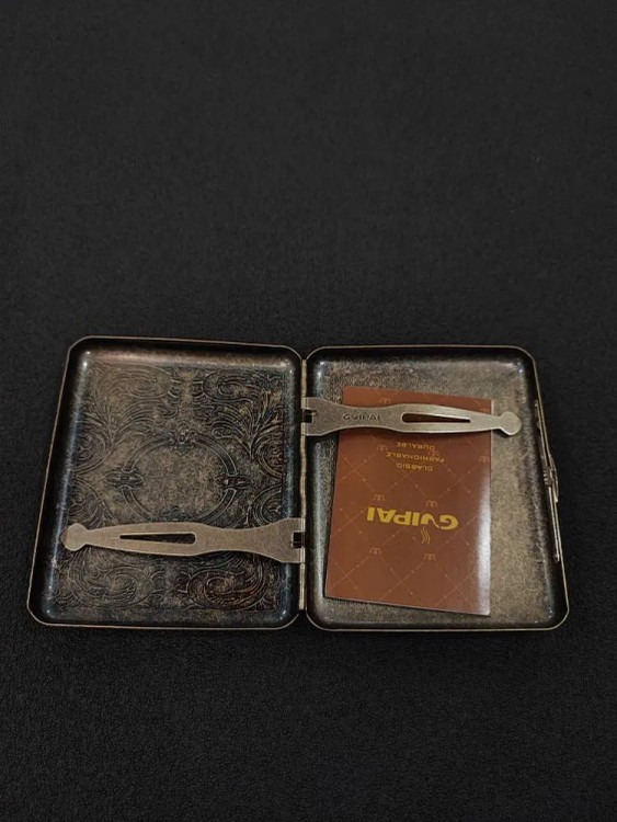 جای سیگار برند روپای بدنه برنجی طرح حلقه گل