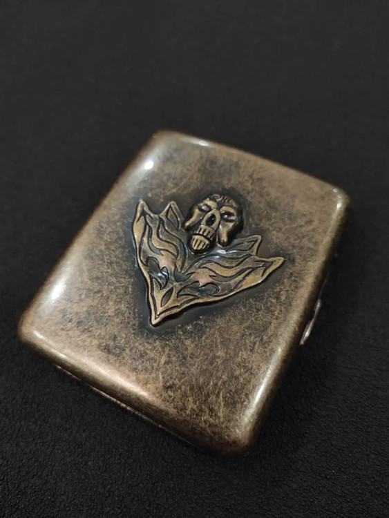 جای سیگار برند روپای بدنه برنجی طرح جمجمه کد 23850