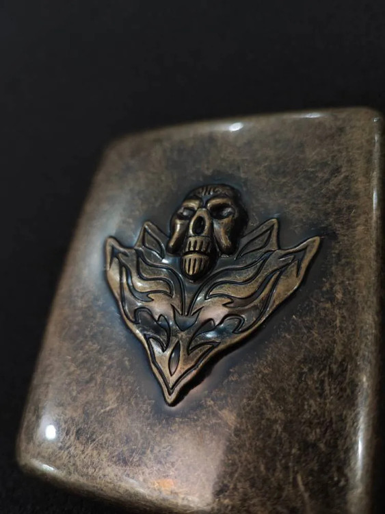 جای سیگار برند روپای بدنه برنجی طرح جمجمه کد 23850