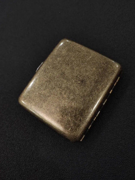 جای سیگار برند روپای بدنه برنجی طرح جمجمه کد 23850