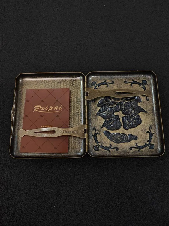 جای سیگار برند روپای بدنه برنجی طرح فرشتگان