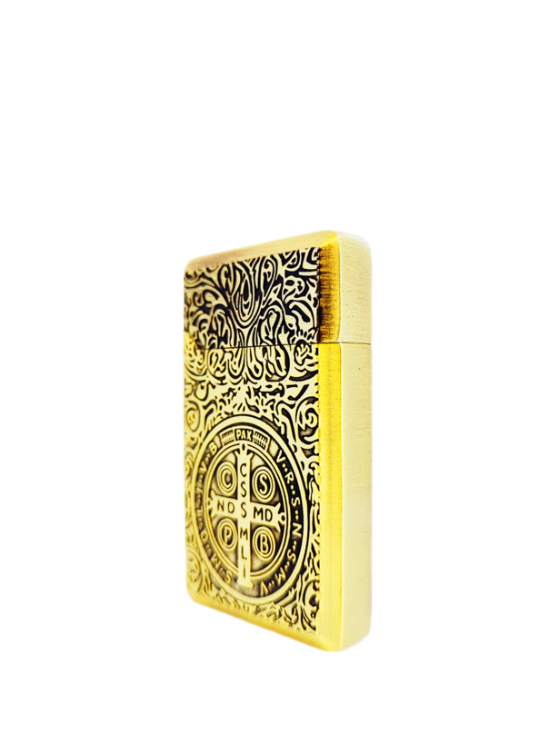فندک بنزینی برند lighter بدنه فلزی طرح کنستانتین