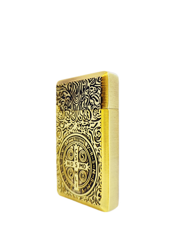 فندک بنزینی برند lighter بدنه فلزی طرح کنستانتین