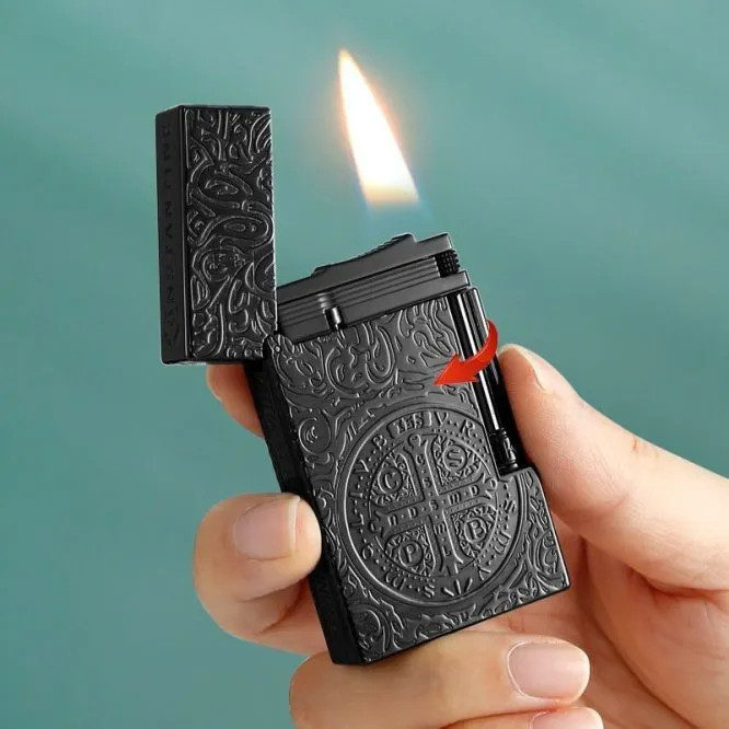 فندک بغل زن گازی برند lighter طرح کنستانتین کد 20232
