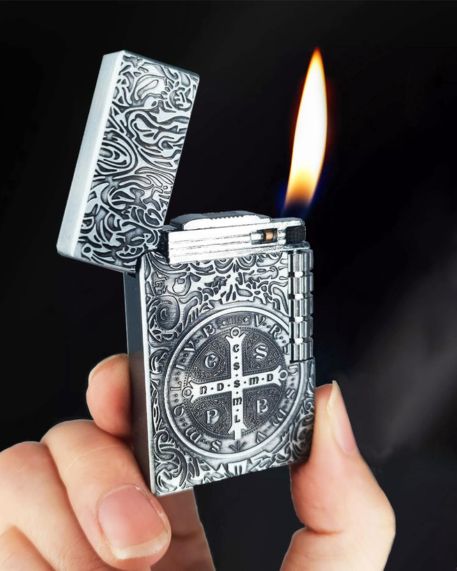 فندک بغل زن گازی برند lighter طرح کنستانتین کد 20232