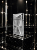 فندک گازی بغل زن برند lighter بدنه فلزی طرح کریستال