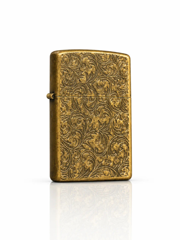 فندک بنزینی برند زورو بدنه برنجی طرح بته جقه اورجینال