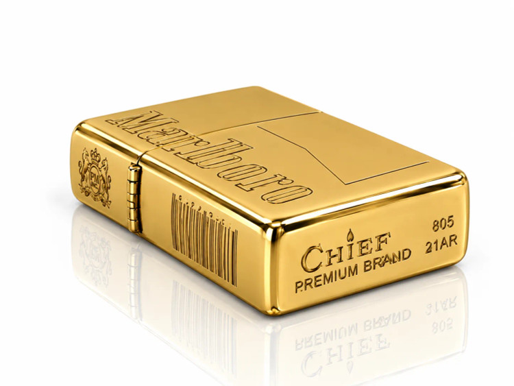 فندک بنزینی برند chief بدنه برنجی طرح Marlboro